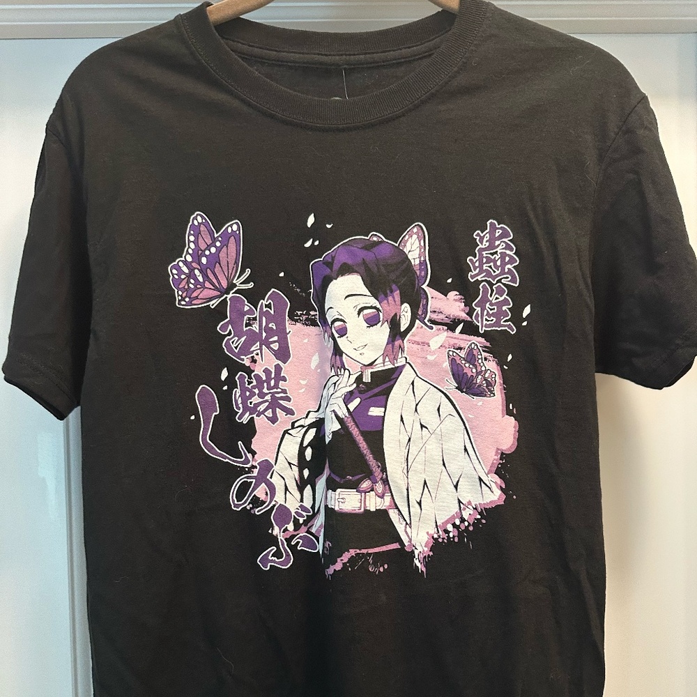 NWT Demon Slayer T-shirt medium